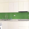 kính ốp bếp màu xanh cốm