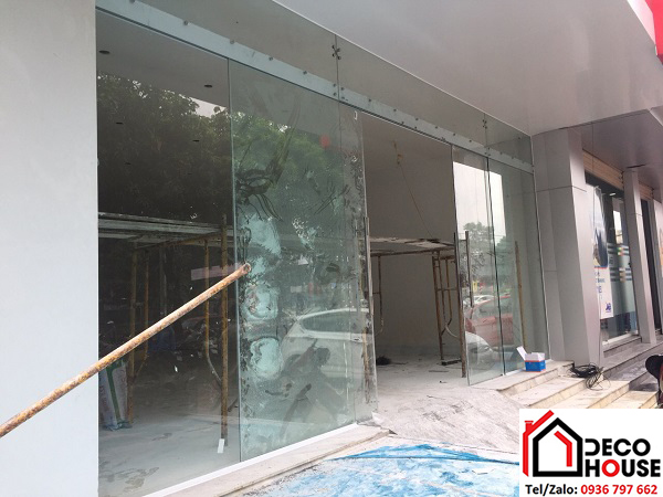 Lắp đặt cửa kính trượt lùa Zamilldoor
