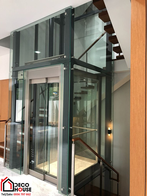 Vách kính cường lực thang máy