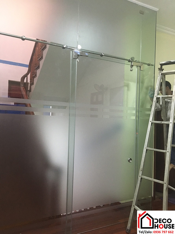 Cửa kính đẩy ngang 1 cánh