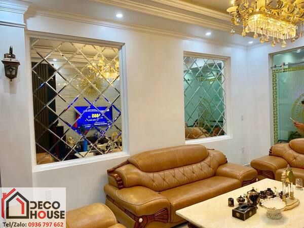 Gương ốp tường trang trí hình quả trám