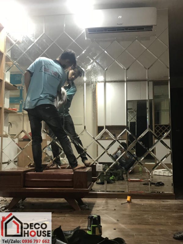 Thi công gương trang trí phòng bếp