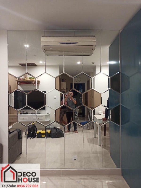 Gương trang trí hình đa giác