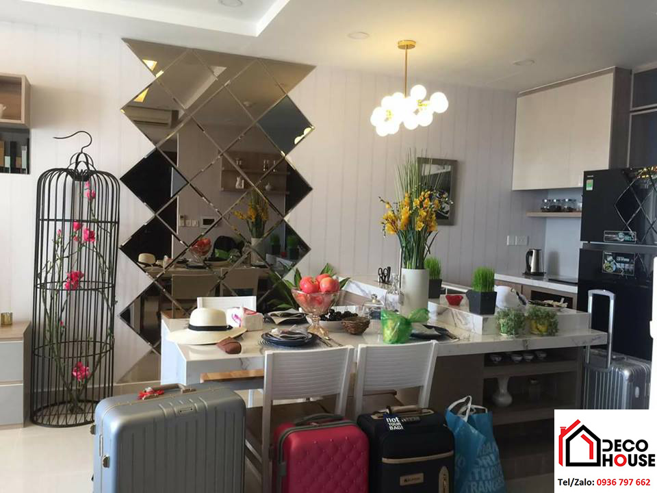 Gương trang trí phòng ăn nghệ thuật