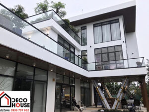 Lan can kính cường lực sân thượng đẹp