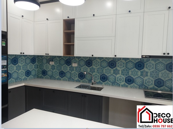Tranh kính ôp bếp hoa văn 3D