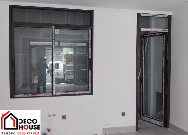 Cửa đi nhôm kính Xingfa 1 cánh
