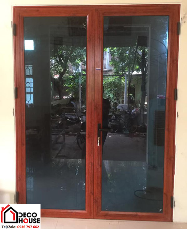 Cửa nhôm Xingfa vân gỗ 2 cánh