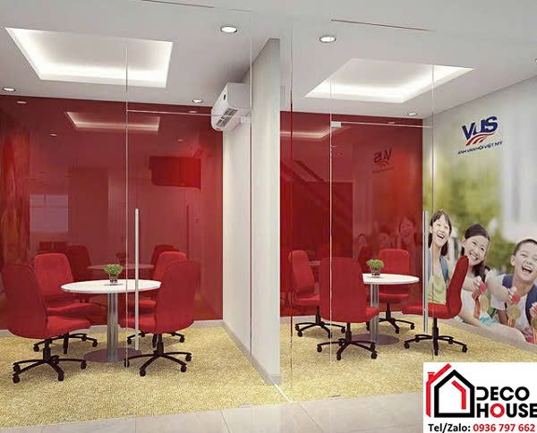 Kính màu trang trí ốp tường sảnh chờ văn phòng