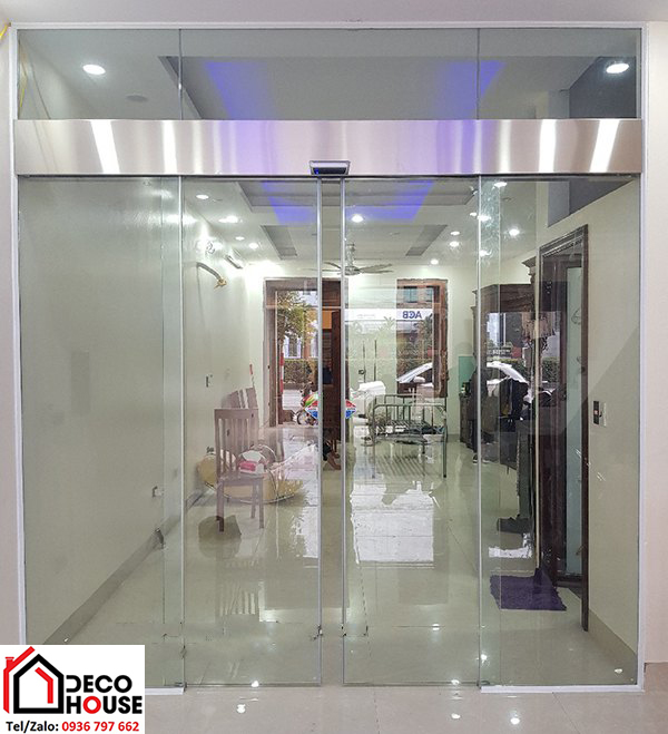 Làm cửa kính cường lực cho spa tại Hà Nội