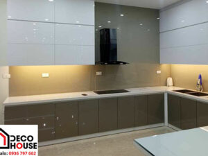 Thi công kính ốp bếp giá rẻ tại Hà Nội