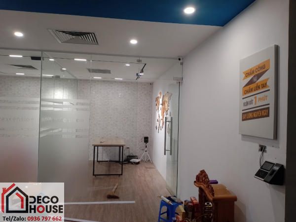 Đơn vị lắp đặt vách kính văn phòng chuyên nghiệp